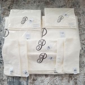 Avanti Premier Monogram Scripted "P" Towel Set